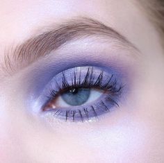 Makeup Grey Eyes, Makeup For Grey Dress, Euphoria Inspired Makeup, Maquillage On Fleek, Makeup Looks For Green Eyes, Grey Eyes, Purple Makeup, Basic Makeup, Inspired Makeup