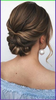 Best natural curly hair products 3c hair 4a hair low porosity hair Classy Updo, Wedding Hairstyles Bridesmaid, Elegant Bun, Best Wedding Hairstyles, Latest Hair, Hair Do, Bridesmaid Hair Short, Bridesmaid Hair Updo, Low Bun