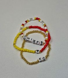 Handmade beaded bracelet, personalized to sport your favorite NFL team this Football season! Nfl Clay Bead Bracelets, Chiefs Bracelet, Nfl Beaded Bracelets, 49ers Bracelet, New Orleans Saints Beaded Bracelets, Handmade Beaded Jewelry, Bracelets Handmade Beaded, Nfl Teams, Football Season