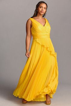 Timeless and graceful, the Mac Duggal Pleated V-Neck Gown is a maxi A-line silhouette boasting a gorgeous v-neckline, pleated bodice with an accentuated waist, and a side slit for an air of allure. | Plus Chiffon Pleated V-Neck Ruffle Gown by Mac Duggal in Yellow, Women's, Size: 14w, Polyester/Chiffon at Anthropologie Summer Wedding Guest Dresses, Casual Weekend Outfit, Ruffle Gown, Yellow Bridesmaid Dresses, Summer Wedding Guest, Leopard Print Skirt, Black Tie Dress