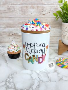 Candy Jar Sayings, Desk Candy Jar, Office Candy Jar, Note Jar, Sprinkles Design, Funny Candy, Office Candy, Candy Sprinkles, Snack Jars