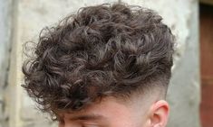 How To Get Curly Hair Men, How To Make Curly Hair, Curly Hair Work Styles, Curly Hair For Men, Mens Hairstyles Curly, Men's Curly Hairstyles, Curly Hair Fade, Curly Haircut, Men Haircut Curly Hair