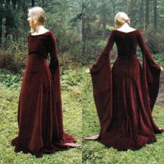 Winterfell Inspired Dresses, Dark Cottagecore Witch Outfits, Historical Witch Outfit, Velvet Fantasy Dress, Winterfell Outfit, Bliaut Dress, Winterfell Fashion, Midevil Outfits, Winterfell Dress