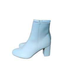 Never Used Size 40 Uk And 8.5 Us Side Zipper Closure For Easy Wear 3 Inch Heel *Small Scuff On The Outer Top Side White Heel Boots, Block Heels Boots, Round Nose, Block Heel Boots, 3 Inch Heels, White Heels, Heels Boots, Heel Boots, Easy Wear