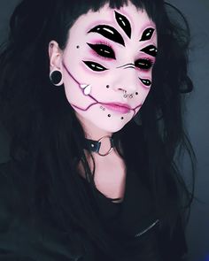 Cryptid Ideas, Alien Make-up, Spooky Makeup, Instagram Advertisement, Makeup Zombie, Scene Girl