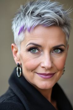 Pixie Silver Hair, Short Hair For Women Over 60 Simple, Short Gray Hair Edgy, Pixie Hairstyles For Older Women, Short Spiky Haircuts, Mom Hair, Choppy Haircuts, Funky Short Hair, Short Silver Hair