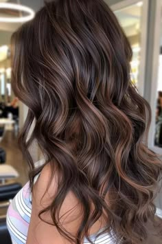 42 Beautiful Balayage Hairstyles That Are Trending Right Now Natural Subtle Balayage, Brown Hair Looks, Brown Hair Inspo, Brunette Hair With Highlights, Balayage Hair Dark, Subtle Highlights, Dark Hair With Highlights, Brown Hair Balayage