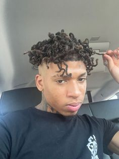 Braids For Guys, Braids For Men, Mens Hairstyles Curly, Short Dreads, Cornrow Hairstyles For Men, Fishtail Braids, Men Hairstyle