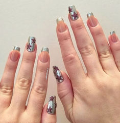 27 Silver Nail Designs for New Year's Glam Nails French Tips, Chrome Manicure, Sparkly Christmas