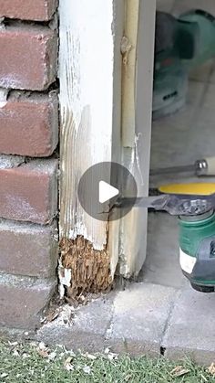 Easy Diy Hacks, Wood Repair, Diy Crafts Life Hacks, Carpentry Diy, Diy Holz, Door Repair, January 27, Diy Home Repair, Home Repairs