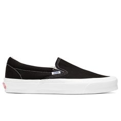 One of Vans’ most coveted silhouettes, the classic slip on is a design that has left itself open to innovative reinterpretations due to its functional skateboarding lead design. This variant from Vans Vault is made with a canvas upper, sitting atop the original vulcanized sole and finished with the ‘Off the Wall’ originals heel tab. Pictured is the Vans Vault OG Classic Slip On in Black/True White Canvas upper Padded collar Original Vans waffle rubber outsole All sizes are listed in U.S. Men's s Parisian Grunge, Swag Fits, Vans Vault, Sneaker Boutique, Huarache Run, Jordan 1 High Og, Sneaker Stores, White Vans