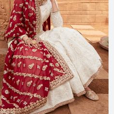 New Designer Off White Anarkali With Maroon Dupatta Bridal Indian Wear Pakistani Bridal Wear Size: Bust 36 To 38 Inches Fabric: Georgette Embroidery: Thread Off White Lakhnavi Anarkali With Maroon Dupatta Features A Georgette Anarkali With Santoon Inner, Santoon Bottom And Georgette Embroidered Dupatta. Zari, Thread, Sequins And Stone Embellishments Are Used For The Embroidery Of This Style. Like All Of Our Pieces, This Piece Is Made In India And Checked By Hand To Ensure High Quality. Please Do Lakhnavi Anarkali, Off White Anarkali, Dupatta Bridal, Maroon Dupatta, White Anarkali, Bridal Indian, Georgette Anarkali, Pakistani Bridal Wear, Embroidered Dupatta