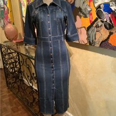 Denim Printed Stretchable Dress, Mesh Fabric, Midi Length And Long Sleeves. Printed Pockets And Trim. Stretchable Dress, Denim Bodycon Dress, Long Denim Dress, Printed Midi Dress, Mesh Fabric, Denim Dress, Midi Length, Chic Outfits, Midi Dress