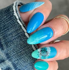 35 Turtle Nail Art Designs For A Tropical Manicure - The Beauty Pursuit Ocean Themed Nail Art, Tropical Themed Nails, Tahiti Nails, Water Design Nails, Water Themed Nails