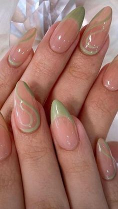 2024 Minimalist, Unghie Sfumate, Kutek Disney, Minimalist Nail, Green Nail Designs, Gel Set, Almond Nails Designs, Beauty Nail, Heart Nails