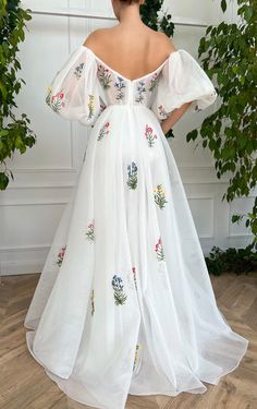 Wildflowers Garden Gown | Teuta Matoshi Prom Dresses Floral, Floral Dress Wedding, Teuta Matoshi, Dress Wedding Party, Special Occasion Gowns, Bridal Jumpsuit, Floral Wedding Dress, Garden Party Dress, Dresses Floral