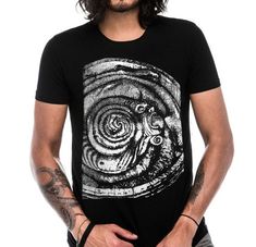 Uzumaki Spiral, Junji Ito Uzumaki, Vignette Styling, Lake Havasu City, Star David, Cosmic Horror, Junji Ito, Cool Shirts