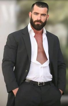 Ana Lúcia Hoffman, carinhosamente chamada de AnaLu é uma boa moça de … #romance # Romance # amreading # books # wattpad Nice Men, Muslim Images, Office Men, Black Beards, Open Shirt, Handsome Guys, Bear Men, Italian Men, David Gandy