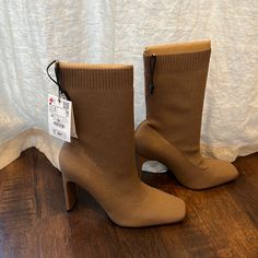 Size 7.5 // 38 Brand New, Never Worn Casual Round Toe Fitted Heels, Casual Fitted Heels With Round Toe, Casual Square Toe Heels For Fall, Fall Stretch Boots With Round Toe, Casual Brown Winter Heels, Casual Heels With Medium Width And High Ankle, Casual High Ankle Heels With Medium Width, Casual Medium Width High Ankle Heels, Winter High Ankle Heels, Medium Width