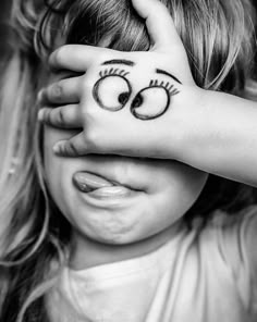 Trik Fotografi, Jolie Photo, Creative Photos, Funny Faces, White Photography, Children Photography, Baby Photography, Funny Photos