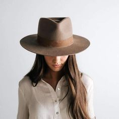 Best Hats For Men, Wide Brim Felt Hat, Brown Fedora, Gigi Pip, Statement Hat, Womens Fedora, Halo Style