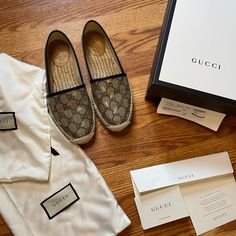 Authentic Gucci Supreme Monogram Gg Bees Espradilles Excellent Condition - Preloved Size 38 Fits Like Us 7-7.5 Comes With Care Cards, Dust Bags, Box Please Ask All Questions Before Purchase. Final Sale. Questions? Leave A Comment Below! Luxury Gucci Slip-on Espadrilles, Shoes Gucci, Espadrille Shoes, Gucci Shoes, Leave A Comment, Final Sale, Espadrilles, Dust Bag, Bee