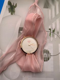 Trendy Watches Women, Stylish Watches For Girls, My First Vlog, Girls Watch, Pretty Watches, Trendy Watches, Fancy Watches, Pretty Jewelry Necklaces, Expensive Jewelry Luxury