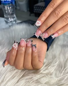 @lisabeautyroomm on instaa!! Nurse Nails Acrylic Short, Nurse Nails, Corset Nails, Unique Acrylic Nail Designs, Shorties Nails, Acrylic Toes