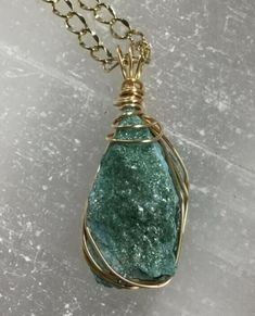 Fuchsite Raw / Natural Crystal Wire Wrapped Pendant. Gemstone Wire Wrapping, Wire Wrapped Raw Stone, Wire Wrapping Incense, Wire Wrap Heart Stone, Artisan Wire Wrapped Crystal Necklace As Gift, Wire Wrapped Jewelry Beginner, Crystals Crafts, Crystal Wraps, Raw Stone Crystal Pendant Necklace Gift