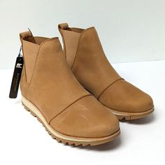 Sorel Harlow Chelsea Boots For Women In Excellent, Almost New Condition. Ships In The Original Shoe Box. - Leather Upper - Waterproof - Rubber Outsole Sorel Boots Womens, Sorel Womens, Sorel Shoes, Boots For Women, Waterproof Boots, Shoe Box, Tan Leather, Chelsea Boots, Leather Women