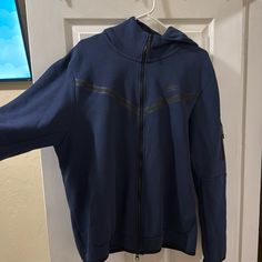 Nike Tech Navy Blue Used Top And Bottom Both Size Xl Ft Calls Pictures, Sweaters Nike, Navy Blue Nike, Nike Sweaters, Nike Sweater, Nike Tech, Blue Nike, Mom Birthday, Men's Nike