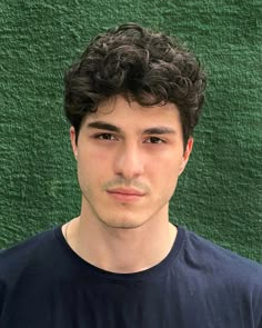 Enes Kocak was born in Istanbul in 1999. He is a model and actor. He became the winner of Miss & Mr Model Contest in 2022. Boyfriend Haircut, Very Short Hair Men, Top Haircuts For Men, Young Men Haircuts, Top Hairstyles For Men, Male Haircuts Curly, Round Face Men, Mens Hairstyles Curly