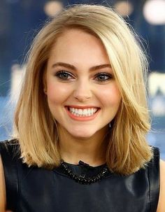 Favorite cut ever. I love this so much. Edgy Bob, Kort Bob, Girls Short Haircuts, Annasophia Robb, Ashley Tisdale, Short Straight Hair, Round Face Haircuts, Short Hair Styles For Round Faces, Katie Holmes