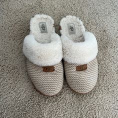 Good Used Condition Cream/Beige Colored Knit Ugg Slippers Beige Comfortable Fall Slippers, Casual Cream Slippers For Winter, Comfortable Beige Slippers For Fall, Casual Cream Winter Slippers, Casual Cream Slippers With Cushioned Footbed, Casual Beige Slippers With Textured Footbed, Ugg Slippers, Cream Beige, Womens Uggs