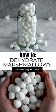 how to dehydrate marshmallows in a mason jar with text overlay