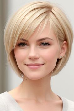 Short Hair Haircuts For Round Face, Chin Length Bob Round Face, Angled Bangs, Short Hairstyles For Round Faces, Shaggy Layers, Bob Hairstyles For Round Face, Angled Bobs, Blonde Bob Haircut, Chic Short Hair