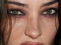 Brown Eye Makeup Aesthetic, Makeup With Hazel Eyes, High Contrast Vs Low Contrast Face, Best Eye Makeup For Hazel Eyes, Hooded Eye Grunge Makeup, Hollow Eyes Makeup, Natural Makeup For Hazel Eyes, Makeup Inspo Brown Eyes, Eyebag Aesthetic