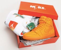 Brand new in box 100% deadstock. Laces attached. 100% authentic gaurenteed and backed by ebay authenticity gaurentee program Shoes ship safely and securely within 24 hours of payment received A.i. generated description below Introducing the Nike Air Jordan 1 High Retro OG Gatorade Orange Peel 2017, a stylish and comfortable sneaker for men. With a high top shoe shaft style, this athletic shoe is perfect for boxing and other performance activities. Its vibrant orange color and retro theme make it a must-have for sneaker enthusiasts. This shoe comes in size 11 and is brand new in the box, never been worn. It features a style code of AJ5997-880 and belongs to the Air Jordan product line. Get your hands on this classic model without worrying about its condition. Jordan 1 Orange, Nice Sneakers, Nike Air Jordan 1 High, Jordans Shoes, All Jordans, Custom Kicks, Special Style, Orange Shoes, Fresh Shoes