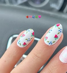 Blueberry French Tip Nails, Blue Strawberry Nails, Gel Nails Ideas Short Summer Simple, Strawberry And Blueberry Nails, French Tip With Fruit Nails, Spring Flower Nails, Nail Art Designs Blueberry, Blueberry And Cherry Nails, Short Nail Fruit Designs