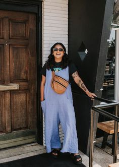 Bohemian Alt Outfits, Hot Weather Outdoor Outfit, Minimal Style Plus Size, Mid Size Brunch Outfit, Plus Size Dinner Outfit Classy Summer, Plus Mom Outfits, Oversized Spring Outfit, Casual Work Outfits Spring Plus Size, Tomboy Vacation Outfits