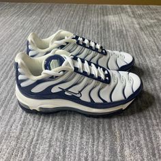 Up For Sale Is A Pair Of Brand New Nike Air Max 97 Plus In A Mens Size 4 Or Womens Size 5.5. New And Unused. Mid-Sole Has Some Yellowing And Signs Of Shelf Wear. Photos Are Of Actual Item. Thanks For Your Interest! Cute Shoes For Men, Nike Air Max 97 Outfit, Air Up, Best Nike Shoes, Nike 97, Air Style, Nike Shoes Women Fashion, Silver Shark, Shoes Outfit Fashion