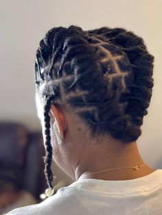 Dreadlock Hairstyles For Short Hair, Shoulder Length Dreadlocks, Spider Braids, Dorothy Hair, Hair Styles For Ladies, Small Dreads, Natural Hair Maintenance