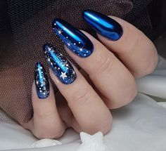 Nice Elegant Nails, Cat Eyes Nail Design, Happy New Year Nails Designs, Fun Winter Nails, Winter Nails 2023, Blue Christmas Nails, Dark Blue Nails