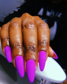 Top Fall Nail Colors for Brown Skin 18 Ideas: A Comprehensive Guide - women-club.online Gel Nails Spring 2024, Nail Colors For Dark Skin Black Women, Bright Purple Nails Design, Fall Nail Inspo 2024, 2024 Fall Nails, Bright Fall Nails, Nail Colors For Brown Skin, Colors For Brown Skin, Nails Fancy