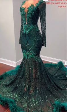 Prom Dresses Black Women Long Sleeve, Wedding Dress Emerald Green, Emerald Wedding Dress Gowns, Emarld Green Prom Dresses, Green And Gold Dress Prom, Money Green Prom Dress, Long Sleeve Prom Dress Black Women, Emerald Green And Black Wedding Dress, Dark Green Wedding Dresses