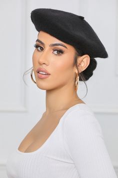 We're obsessing over this chic beret! This classic style beret features a woven wool material. Pair with dangle earrings and your favorite outfit and voila! Your outfit is complete! Comfortable One Size Fits All Inner Diameter: 14.5cm/5.71" (Approx.) External Diameter: 26.6cm/10.47" (Approx.) Available Colors: Dark Green, Black, Tan, Light Gray Material: 100% Wool Beret Black, Artist Hat, Style Beret, Boujee Outfits, Vintage Casual, Classy Women, Office Fashion, Hats Vintage, One Size Fits All