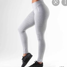 New Leggings That Are Great For A Everyday Wear With A Hoodie Or Wear To Work Out Black Grey Ombre, Gymshark Flex Leggings, Gym Shark, Flex Leggings, Gymshark Leggings, Gymshark Women, Compression Leggings, Gym Leggings, Athletic Leggings