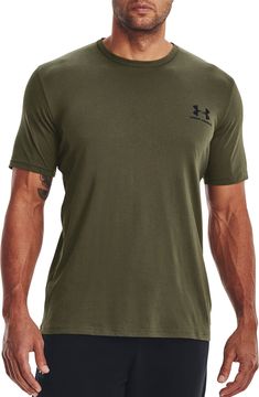 Enjoy all-day comfort in the Under Armour® Men’s Sportstyle Left Chest Graphic T-Shirt, which is ultra-soft and uses sweat-wicking properties to keep you dry. Fit & Design Loose fit t-shirt Classic crew neckline Super-soft cotton-blend design is lightweight and breathable UA logo and wordmark graphics Technology Signature Moisture Transport System wicks sweat away quickly Youth Sports, Training Tops, Athletic Apparel, Athletic Outfits, Under Armour Men, Wicks, Crew Neckline, Fun Sports, Under Armour