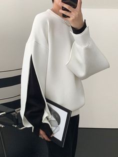 Mode Abaya, Color Block Sweatshirt, Long Sleeve Sweatshirt, Looks Style, Long Sleeve Sweatshirts, Look Fashion, Modest Fashion, Classy Outfits