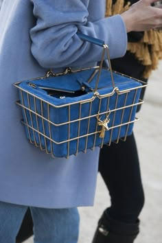 Chanel Tote, Art Details, Paris Fashion Week Street Style, Popsugar Fashion, Couture Mode, Album Design, Winter Trends, Basket Bag